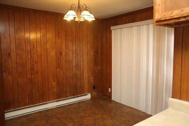 Building Photo - 1416 Ricky Rd