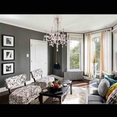 Building Photo - 3406 W Dickens Ave