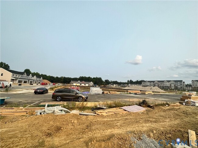 Building Photo - 1025 N Lombardy St