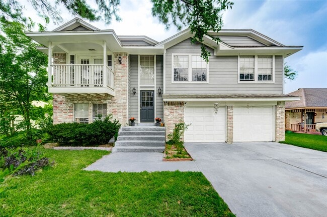 Building Photo - 15403 Meadow Village Dr