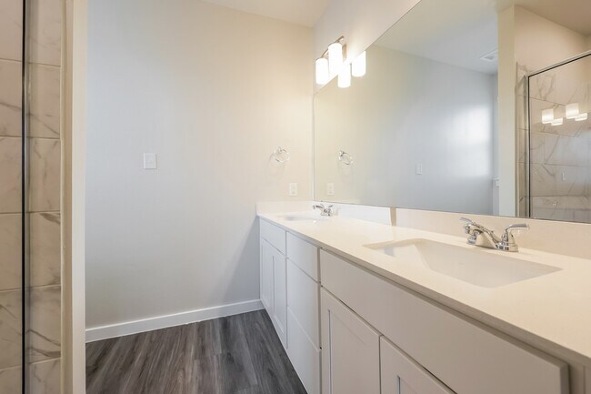 Building Photo - 18435 Idyllic Aly