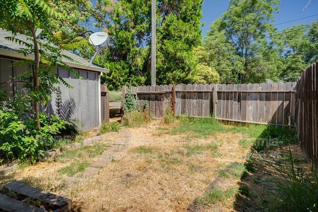 Building Photo - 7701 Molinos Ave