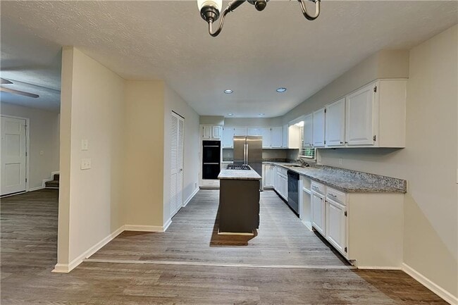 Building Photo - 3978 Catalina Dr