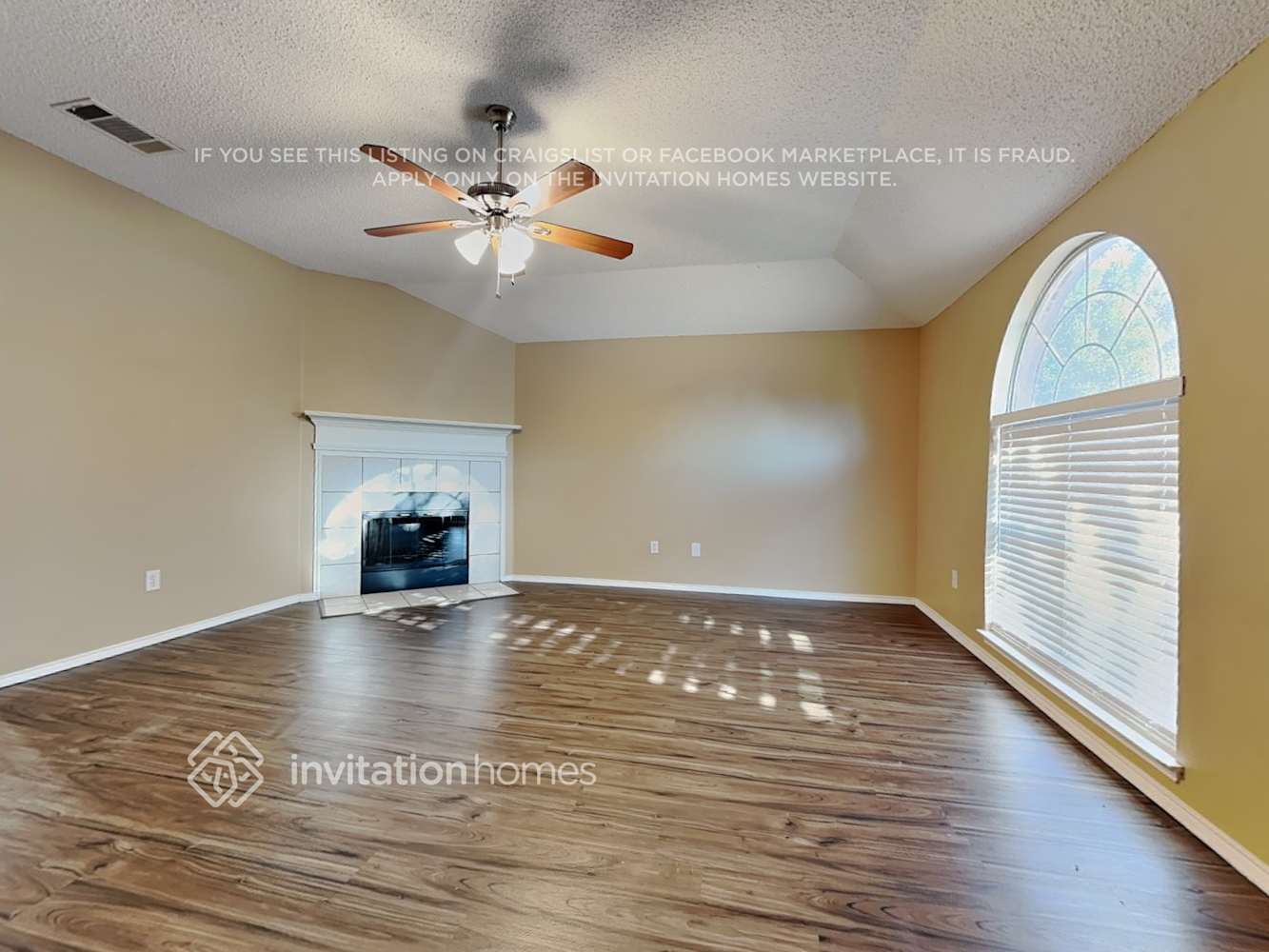 Building Photo - 2720 Briscoe Dr