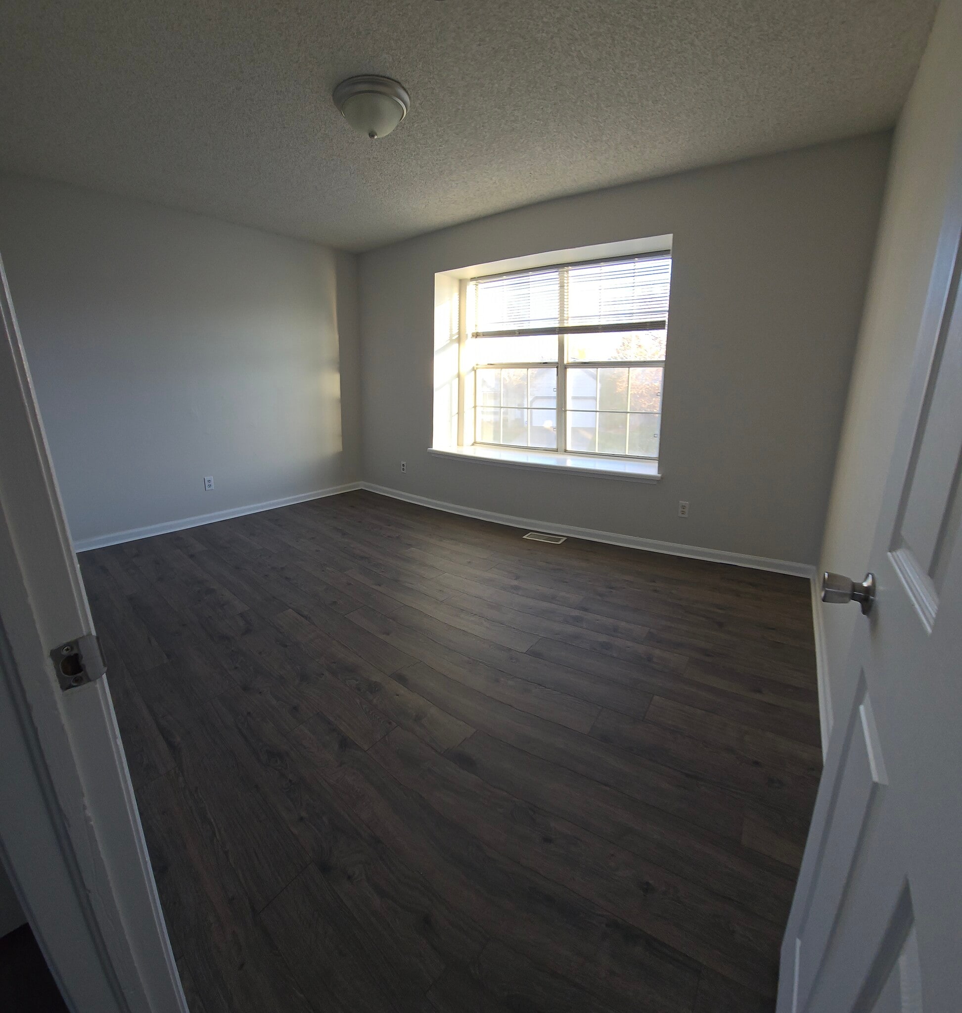 Building Photo - 17163 E Tufts Ave