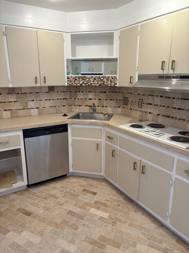 Building Photo - 3700 Galt Ocean Dr