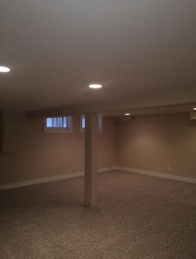 Building Photo - Charming Wash Park bungalow!

Available 08-15-2026