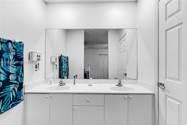 Building Photo - 26309 SW 136th Pl