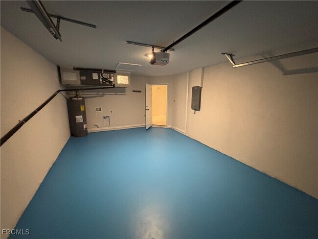 Building Photo - 1210 Cape Coral Pkwy W