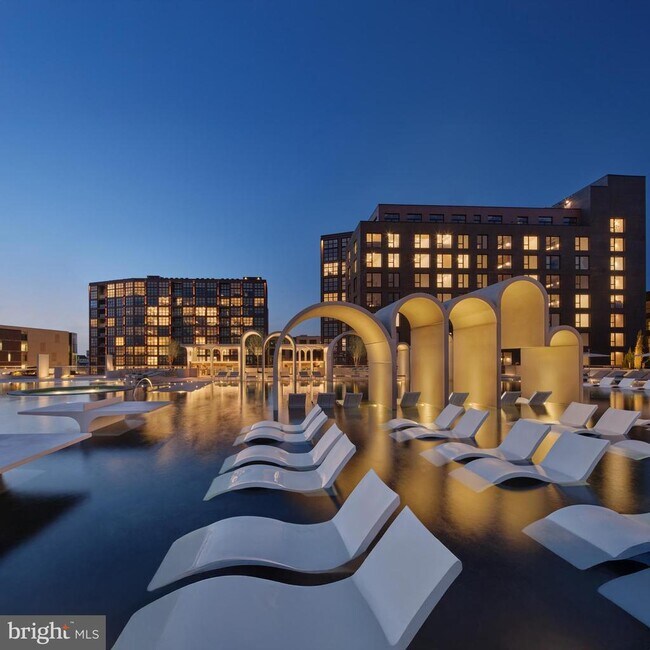 Building Photo - 1030 N 2nd St