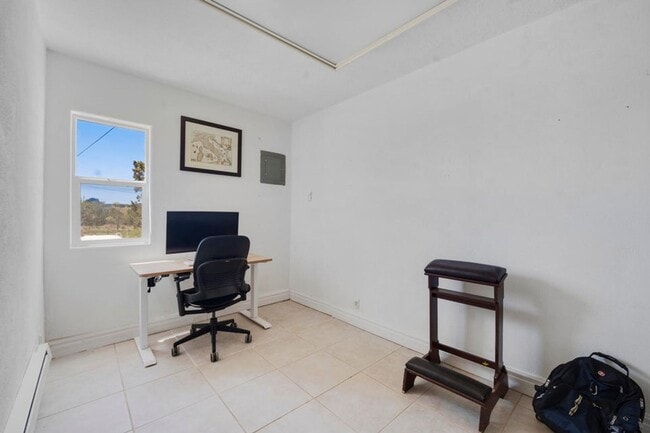 Building Photo - 3 Bedroom, 2.5 Bathroom Home in Edgewood, NM