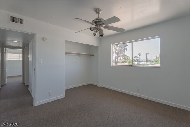 Building Photo - 2298 Golden Arrow Dr
