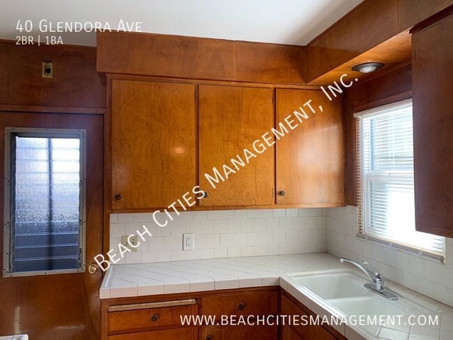 Building Photo - 40 Glendora Ave
