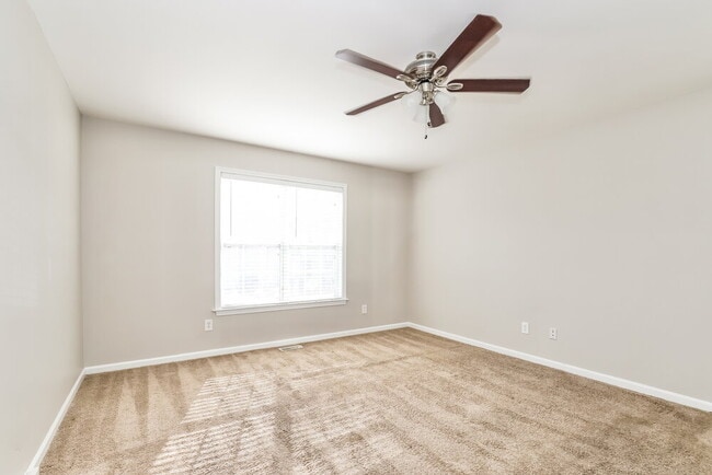 Building Photo - 4011 Mountainridge Dr