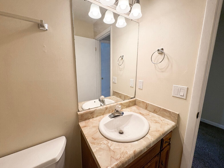 Building Photo - 1849 Stargazer Dr