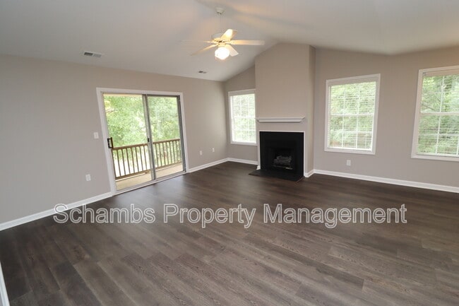 Building Photo - 2023 Bulon Dr