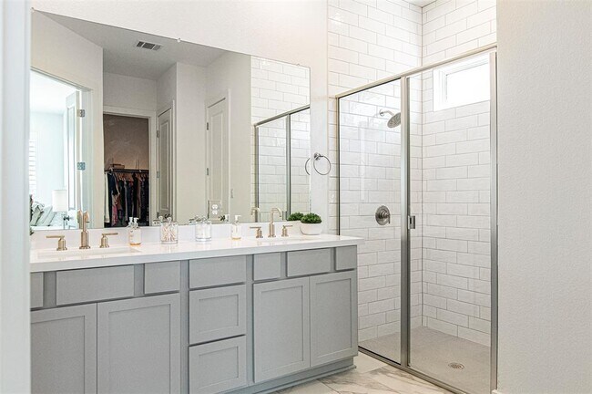 Building Photo - 215 Milam Crk Dr