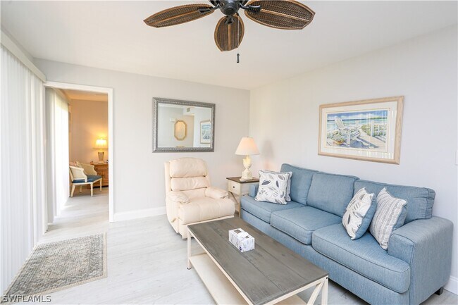 Building Photo - 3645 Boca Ciega Dr