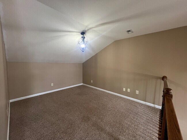 Building Photo - 3462 Southwood Dr