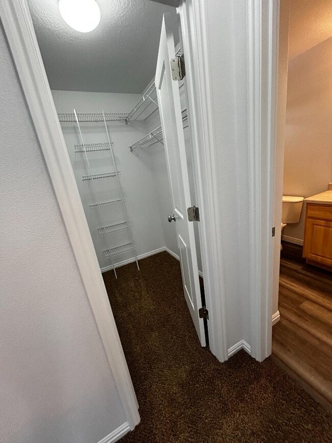 Building Photo - 5059 W Red Shale Rd