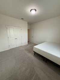 Building Photo - 107 Waterbuck Lp