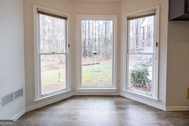 Building Photo - 112 Glendale Dr