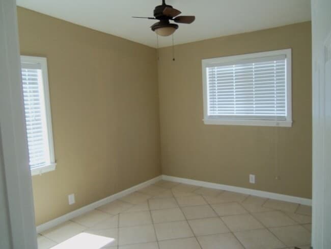 Building Photo - 74934 Serrano Dr
