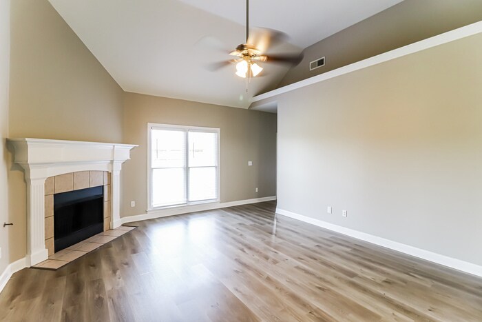 Building Photo - 5036 Devan Woods Cove