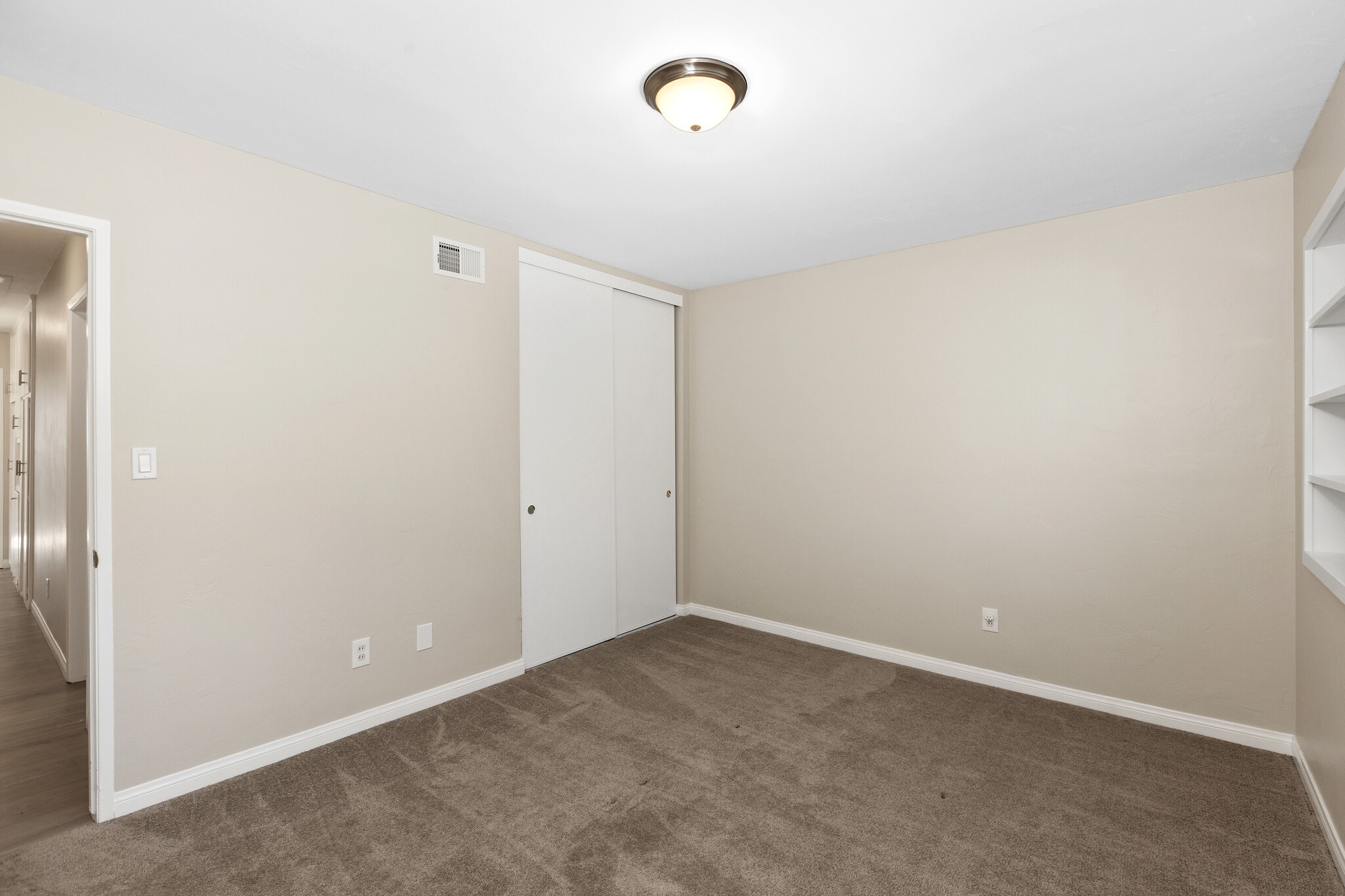 Building Photo - 7741 High St