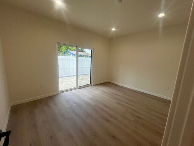 Building Photo - 7317-7321 Garden Grove Avenue