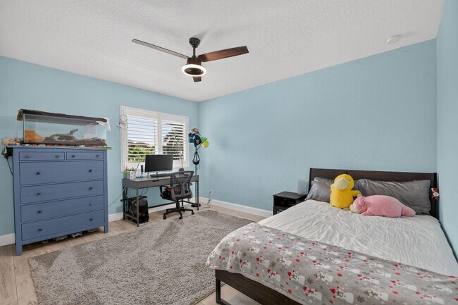 Building Photo - 8890 Cobblestone Point Cir