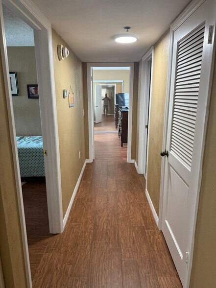 Building Photo - 3013 S Atlantic Ave