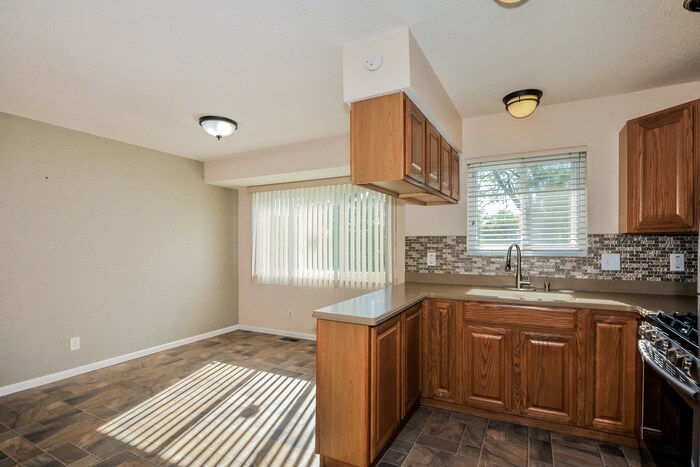 Building Photo - 11675 Sheffield Dr