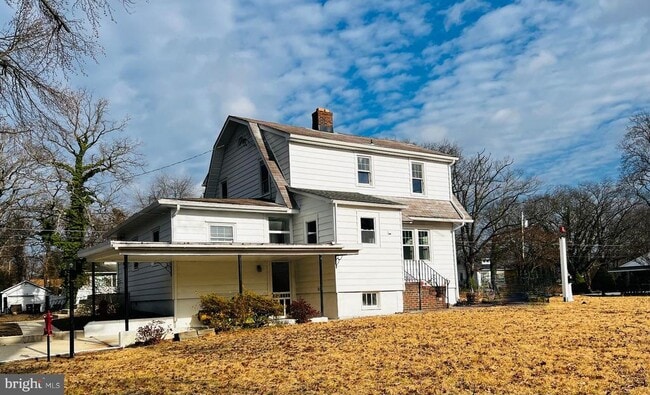 Building Photo - 222 Berlin Rd N