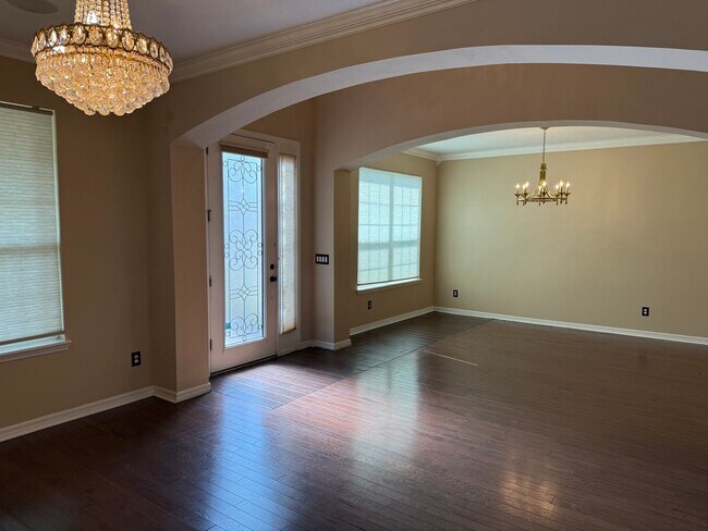 Building Photo - Gorgeous 5 bedrooms, 4 bath, 3 car garage single family home in Clermont