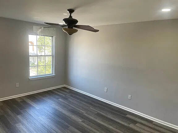 Building Photo - 23 Delavan Ct