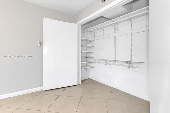 Building Photo - 2175 NE 56th St