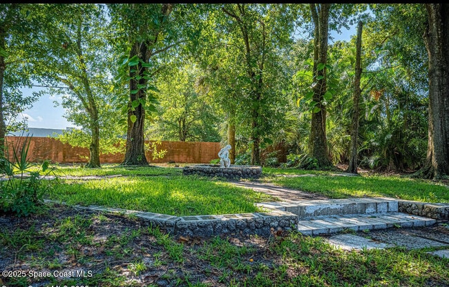 Building Photo - 82 Haven Dr
