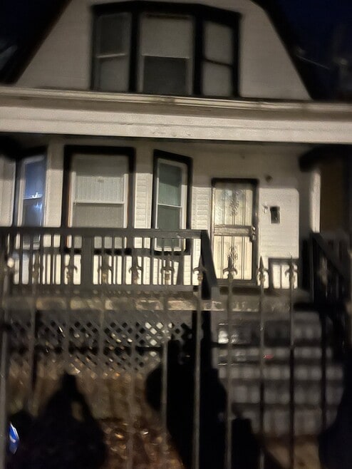 Building Photo - 6012 S Honore St
