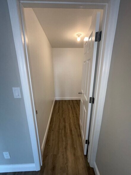 Building Photo - 5316 Pershing Ave