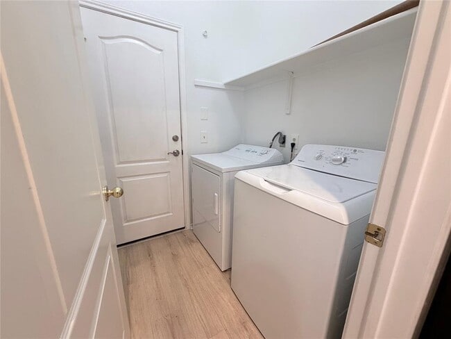 Building Photo - 20809 Pacers Gait Ln