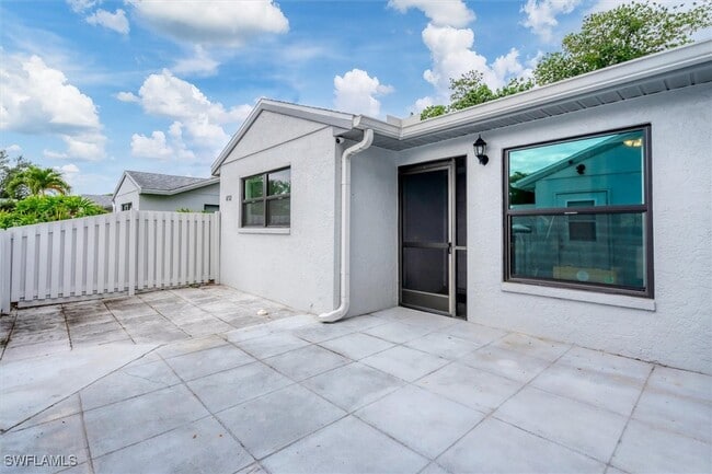 Building Photo - 4732 Blackberry Dr