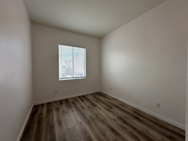 Building Photo - 9156 Sangria Ln