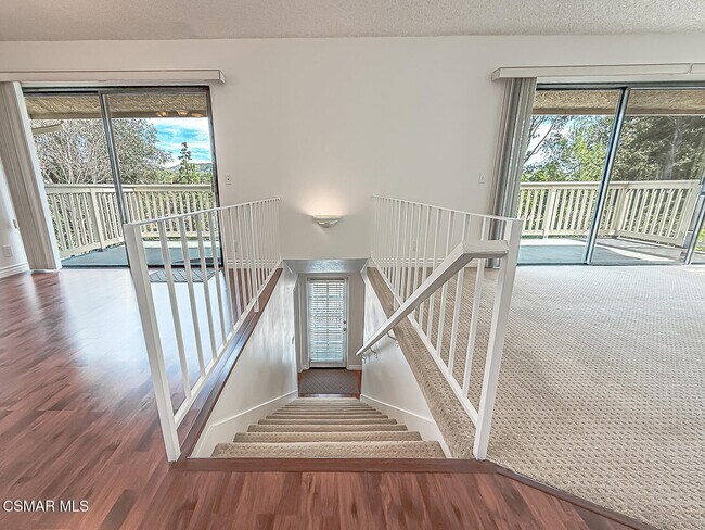 Building Photo - 576 Calle De Las Ovejas