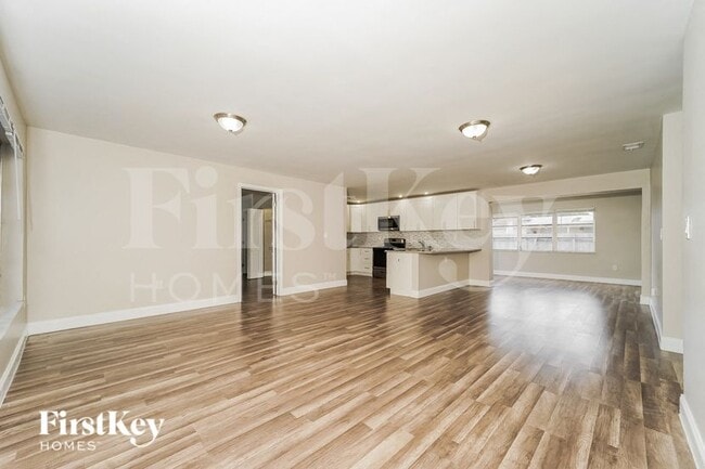 Building Photo - 2419 NW 87th Ln