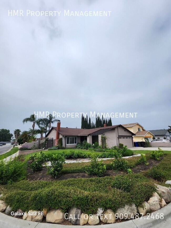 Building Photo - THIS HOUSE IS SPLIT  in a quiet Rancho Cuc...