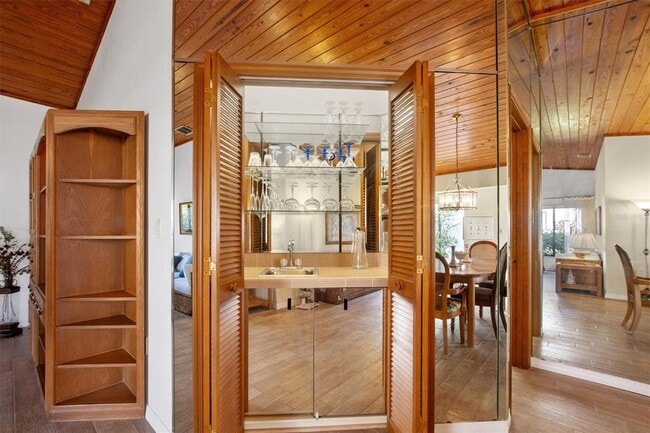 Building Photo - 2637 Sunburst Ct