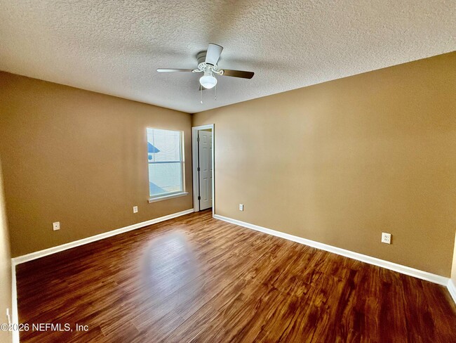 Building Photo - 708 Sharon Ct