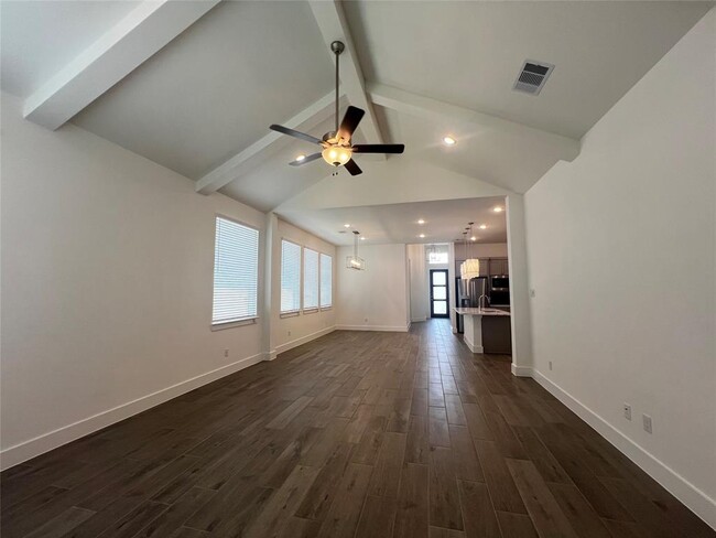 Building Photo - 10935 Cres Spg Dr