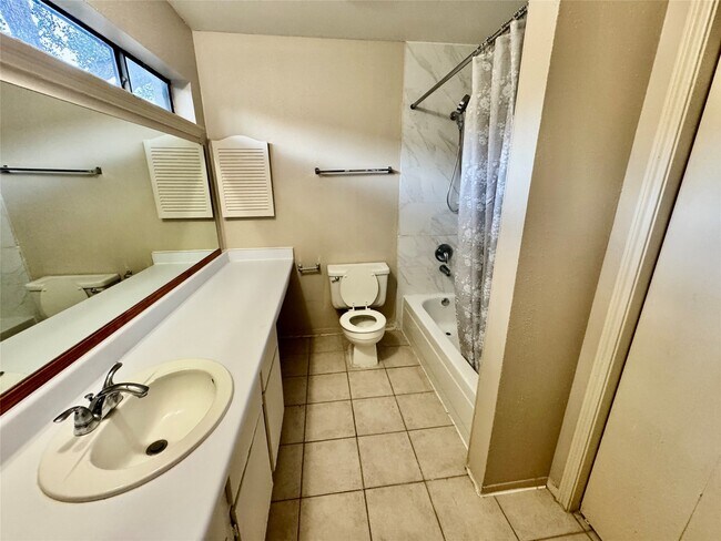 Building Photo - 8315 Augustine Dr